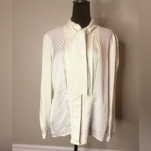 Vintage blouse with bow.